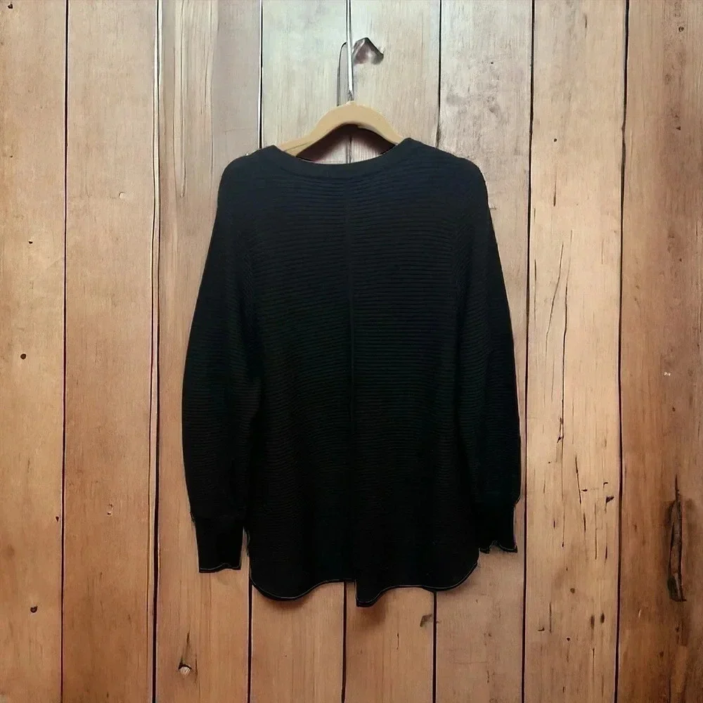 Cyrus Sweater 2XL with grommet details - Picture 4 of 12